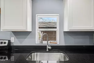 800 E Lizzie St, Selma, NC 27576 - Photo 9