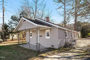 800 E Lizzie St, Selma, NC 27576 - Photo 5