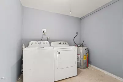 800 E Lizzie Street, Selma, NC 27576 - Photo 17