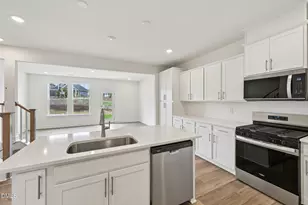 937 Kensley Grv Ln, Fuquay-Varina, NC 27526 - Photo 13