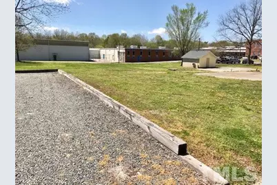 209 Broad Street, Oxford, NC 27565 - Photo 17