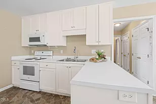 307 Laurel Ridge Dr, Clayton, NC 27520 - Photo 11