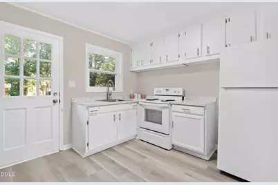 4943 Fieldcrest Drive, Fayetteville, NC 28303 - Photo 13