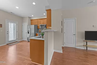 158 Pineland Circle, Raleigh, NC 27606 - Photo 7