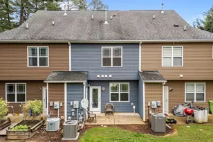 158 Pineland Cir, Raleigh, NC 27606 - Photo 31