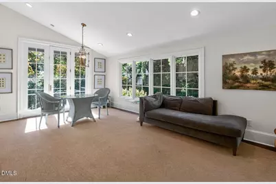 2427 Glenwood Avenue, Raleigh, NC 27608 - Photo 15