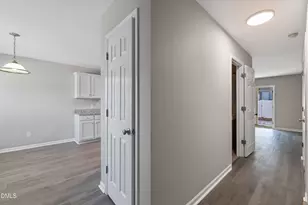 106 Gatwick Ct, Clayton, NC 27520 - Photo 9