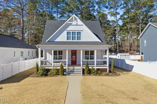 1230 S 2nd St, Smithfield, NC 27577 - Photo 1