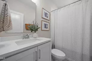 401 Bryan Pointe Dr, Raleigh, NC 27608 - Photo 9