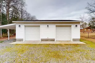 1167 N Nc-581 Hwy, Pikeville, NC 27863 - Photo 9