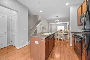 8015 Sunset Branch Ct, Raleigh, NC 27612 - Photo 9