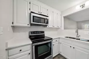 5538 Sharpe Dr, Raleigh, NC 27612 - Photo 5