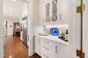 2536 Wake Dr, Raleigh, NC 27608 - Photo 11