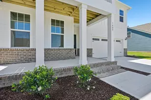 1409 Green Cypress Dr, Zebulon, NC 27597 - Photo 5