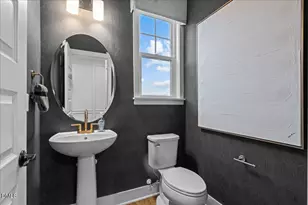 1405 Green Cypress Dr, Zebulon, NC 27597 - Photo 5