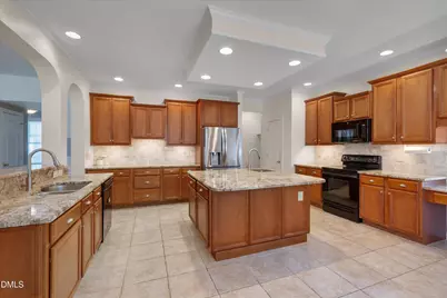 112 Beckford Road, Cary, NC 27518 - Photo 7