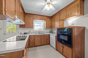 116 Shirley Dr, Cary, NC 27511 - Photo 15