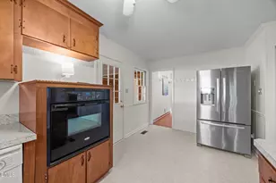 116 Shirley Dr, Cary, NC 27511 - Photo 15