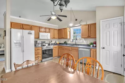 404 Noonday Court, Holly Springs, NC 27540 - Photo 9