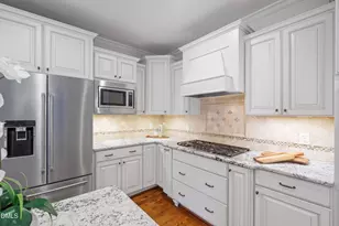 3353 Cheswick Dr, Raleigh, NC 27609 - Photo 9