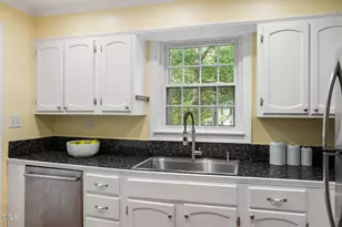 406 E Markham Ave, Durham, NC 27701 - Photo 17