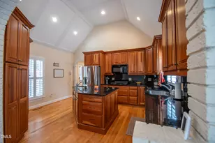 5708 Castlebrook Dr, Raleigh, NC 27604 - Photo 3