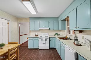 1200 Fairlane Rd, Cary, NC 27511 - Photo 13