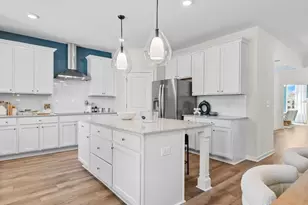 1417 Green Cypress Dr, Zebulon, NC 27597 - Photo 9