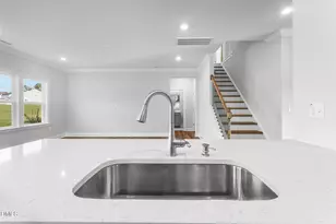 328 Seagrass Cir, Wendell, NC 27591 - Photo 7