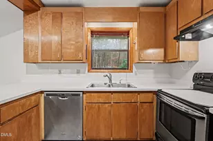 5325 Hideaway Dr, Chapel Hill, NC 27516 - Photo 7