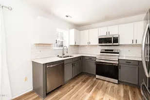 2 Tinsbury Pl, Durham, NC 27713 - Photo 11