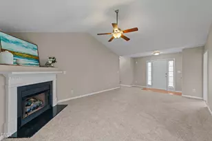 91 Buckingham Ct, Smithfield, NC 27577 - Photo 3
