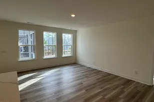 1413 Green Cypress Dr, Zebulon, NC 27597 - Photo 9