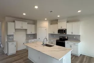 1413 Green Cypress Dr, Zebulon, NC 27597 - Photo 5