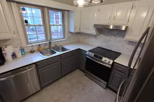 126 Milford Ct, Cary, NC 27511 - Photo 3