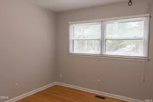 417 Landerwood Ln, Chapel Hill, NC 27517 - Photo 17