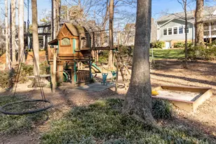 1105 Manchester Dr, Raleigh, NC 27609 - Photo 67