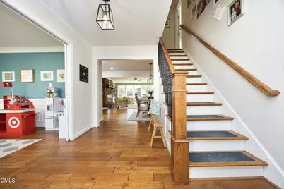 1105 Manchester Drive, Raleigh, NC 27609 - Photo 5