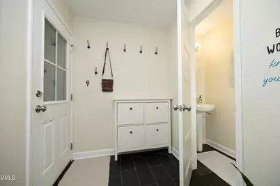 1105 Manchester Drive, Raleigh, NC 27609 - Photo 17