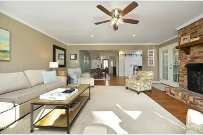 1105 Manchester Drive, Raleigh, NC 27609 - Photo 19