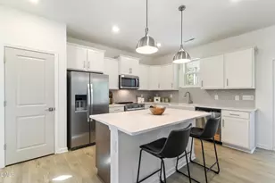 409 Pecan Vly Wy, Four Oaks, NC 27524 - Photo 9