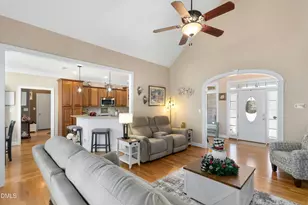 849 Gor an Farm Rd, Selma, NC 27576 - Photo 5