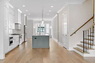 810 Maple Berry Ln, Raleigh, NC 27607 - Photo 7