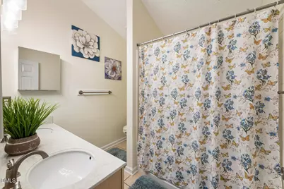 6900 Glenroy Court, Raleigh, NC 27616 - Photo 15