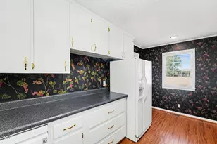 106 May St, Dunn, NC 28334 - Photo 9