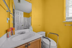 804 Falling Wind Ct, Raleigh, NC 27610 - Photo 11