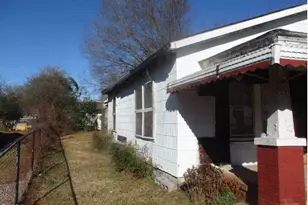 611 N Wilson Ave, Dunn, NC 28334 - Photo 3