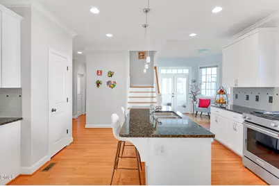 100 Maywood Way, Chapel Hill, NC 27516 - Photo 15