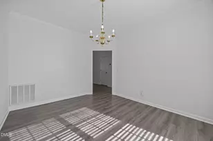 4717 Parr Vista Ct, Raleigh, NC 27612 - Photo 17