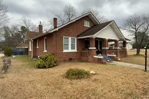 304 W Harnett St, Dunn, NC 28334 - Photo 11